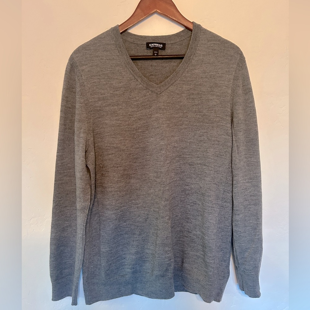 Express Merino Wool blend V neck sweater - gray
